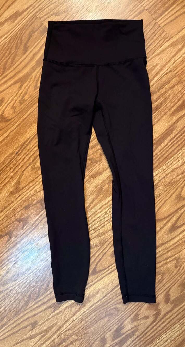 Lululemon Athletica High-Rise Leggings, Size 4 - Picture 1 of 4